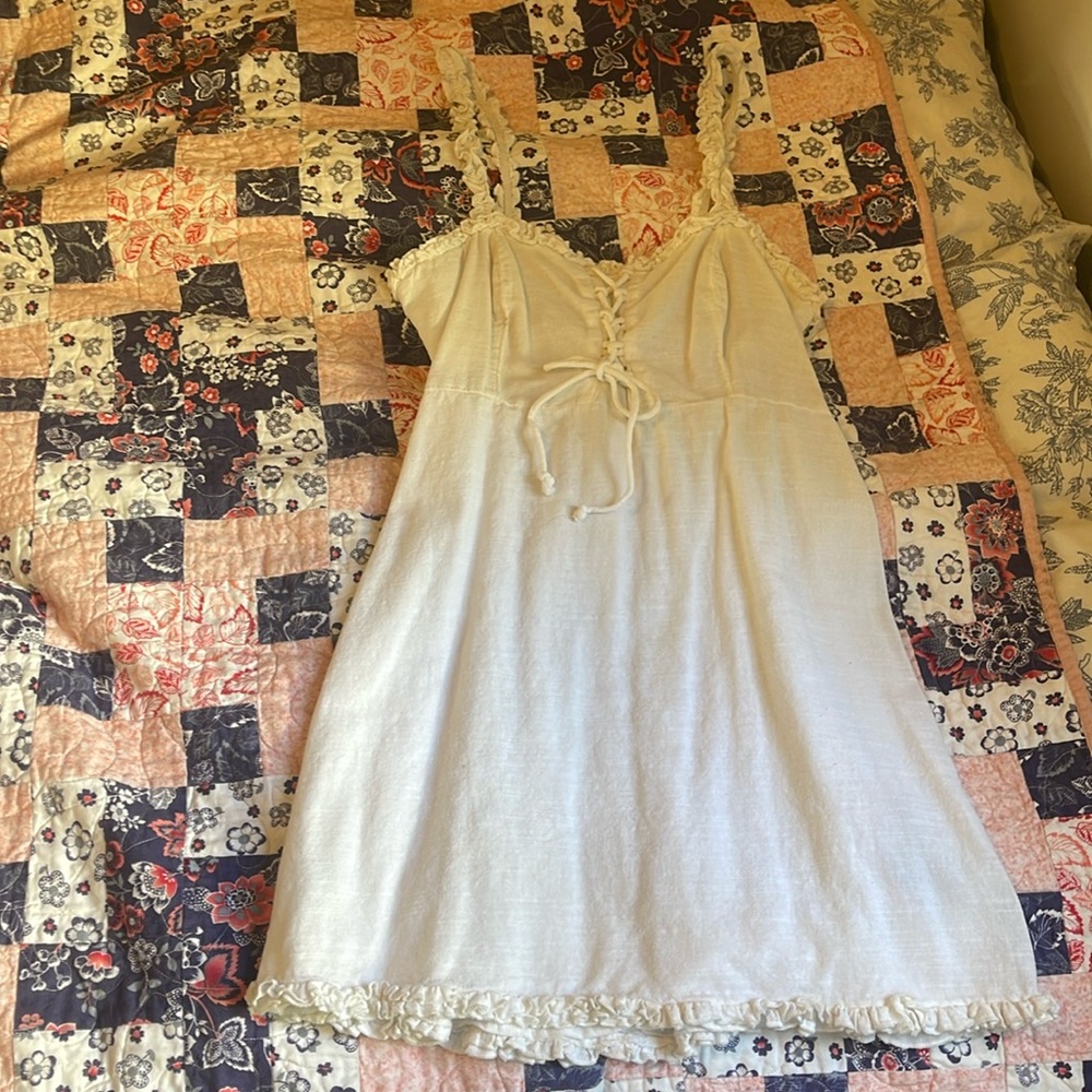 White Dress / Small